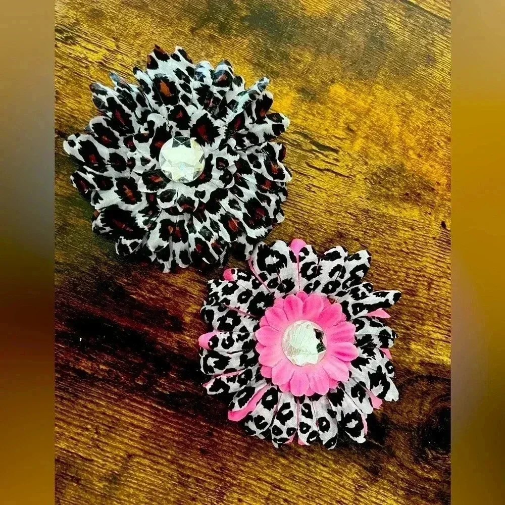 BUNDLE: Boutique, 2 little girls flower hair clips